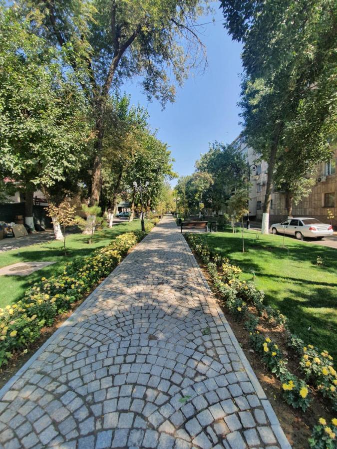 2-Х Комнатная Квартира Посуточно Shymkent Exterior foto